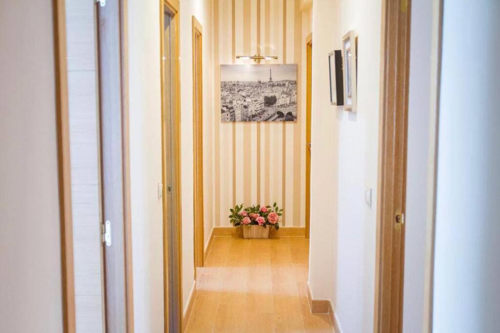 Piso Junto A La Catedral, 4-5 Personas Apartment Malaga Exterior photo